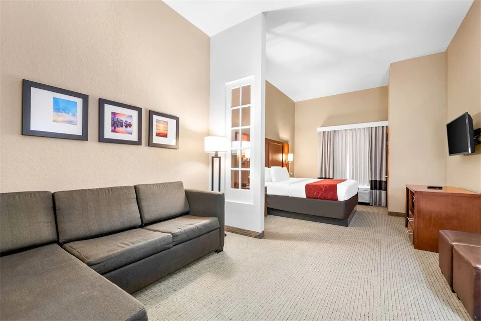 Comfort Suites sofa Comfort Suites sofa